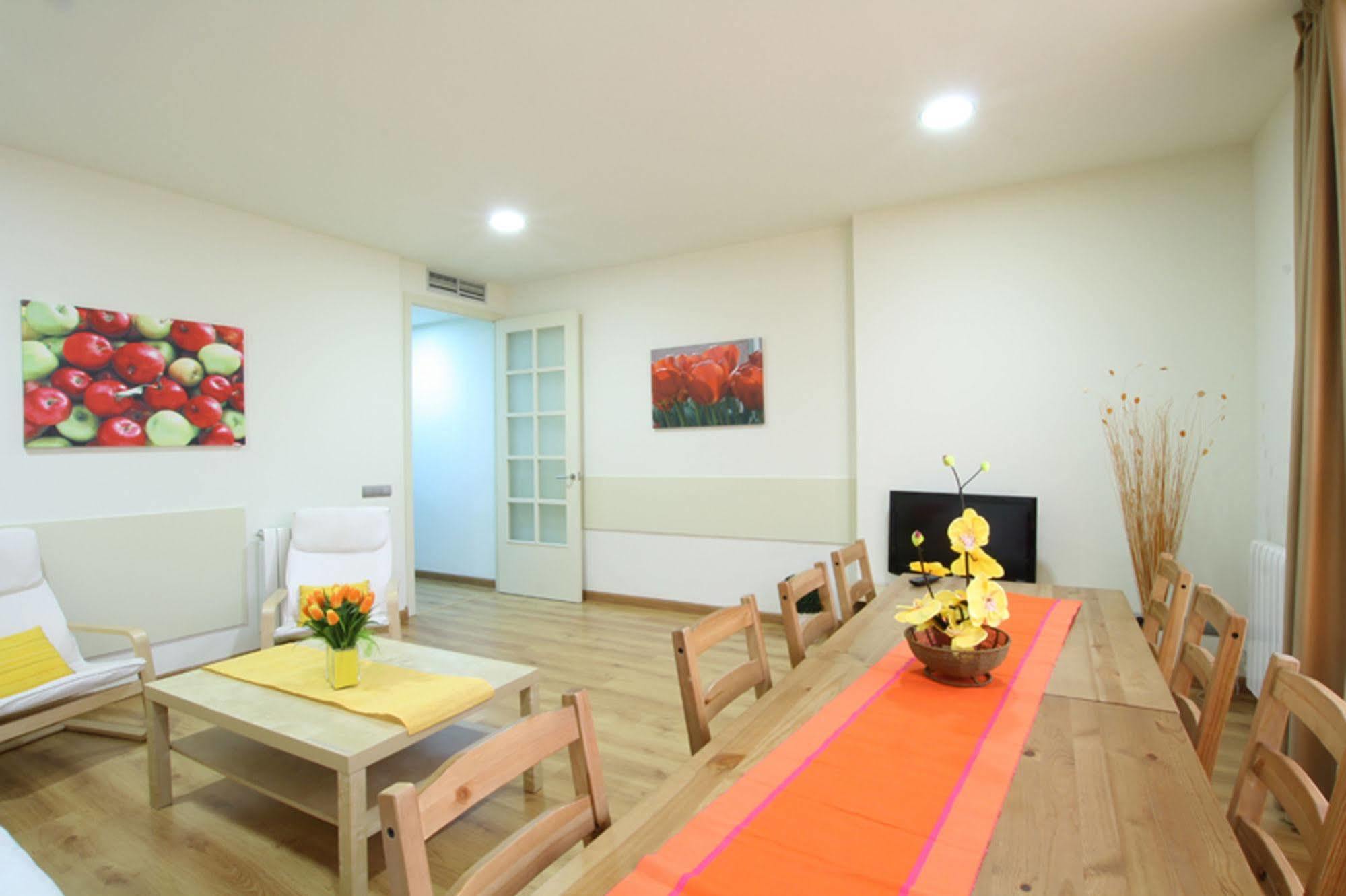 Barcelona Sants Station Apartments Εξωτερικό φωτογραφία