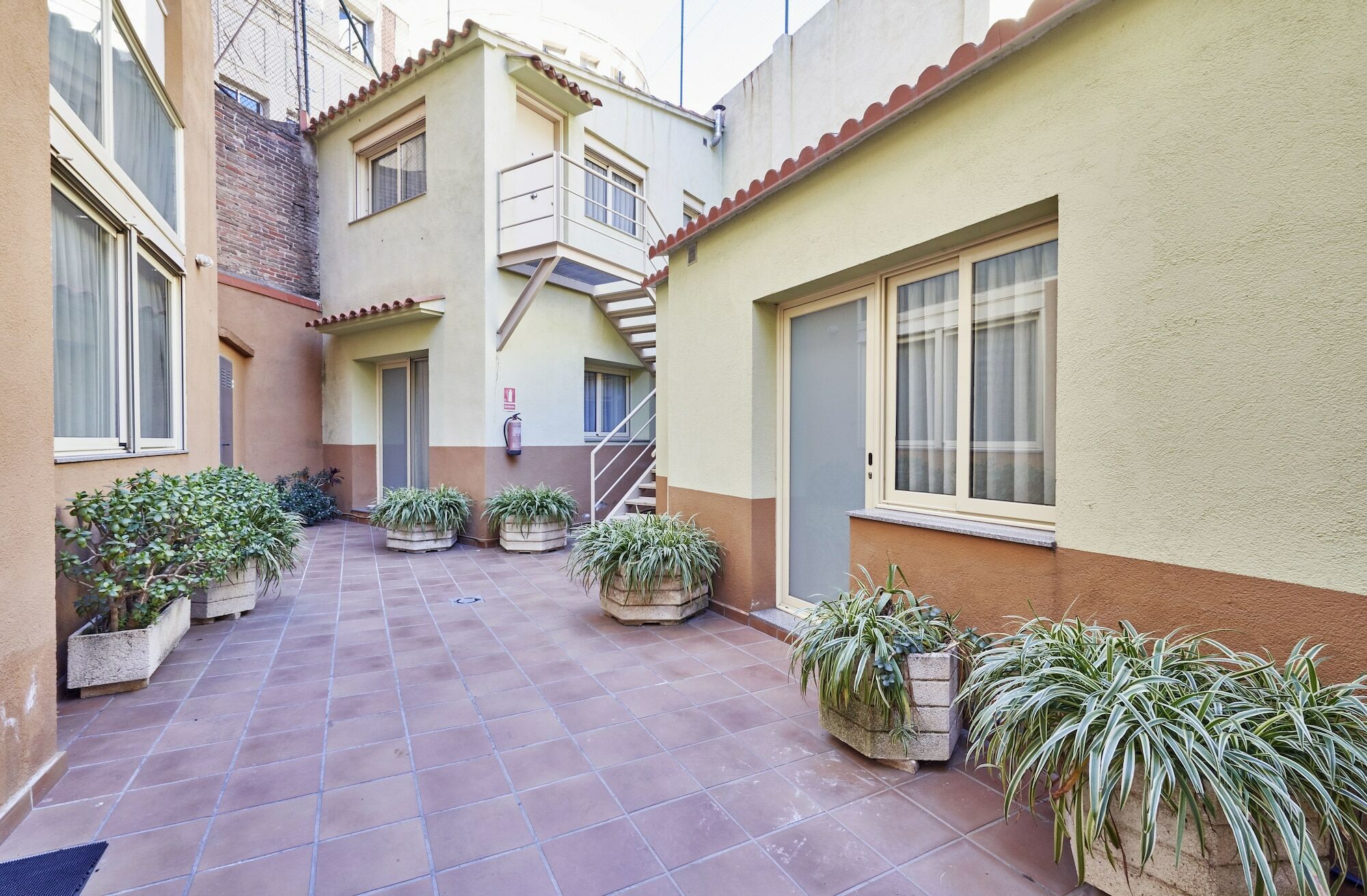 Barcelona Sants Station Apartments Εξωτερικό φωτογραφία